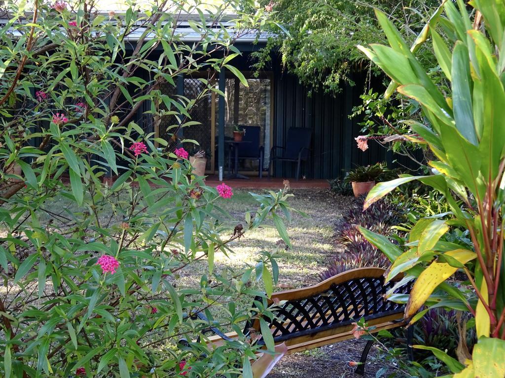 Lagoon Pocket Bed & Breakfast Ngoại thất bức ảnh